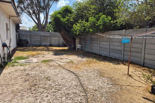 3 Bedroom Property for Sale in Mabille Park Western Cape